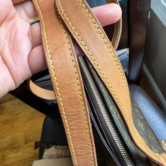 Cabas Mezzo tote shoulder bag monogram Carryall with Duster included - Picture 4 of 12